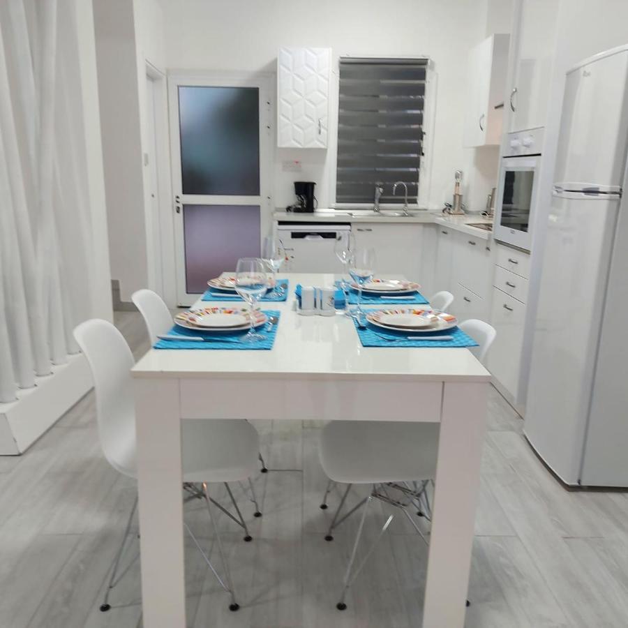 Stylish Villa พาราลิมนี ภายนอก รูปภาพ