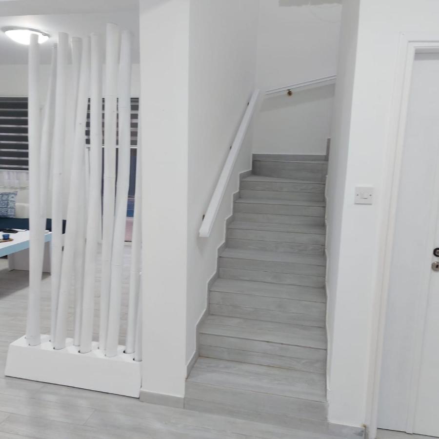 Stylish Villa พาราลิมนี ภายนอก รูปภาพ