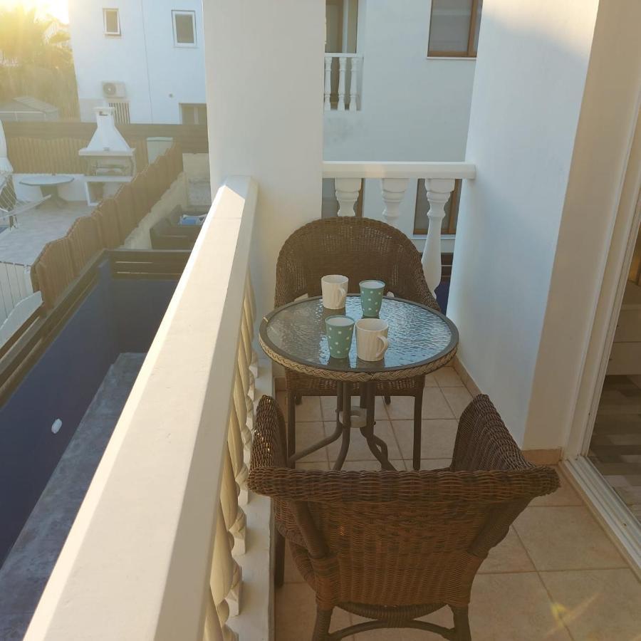 Stylish Villa พาราลิมนี ภายนอก รูปภาพ