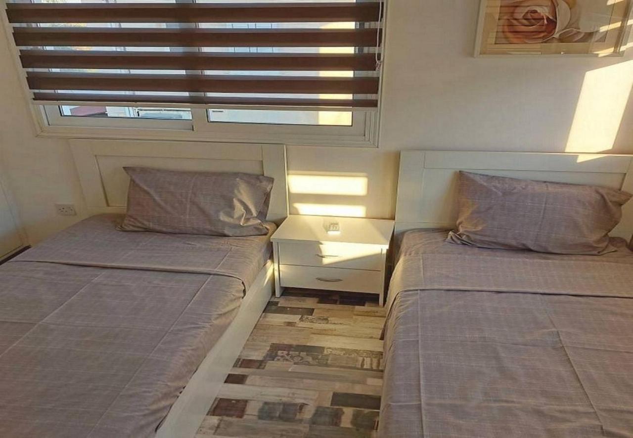 Stylish Villa พาราลิมนี ภายนอก รูปภาพ