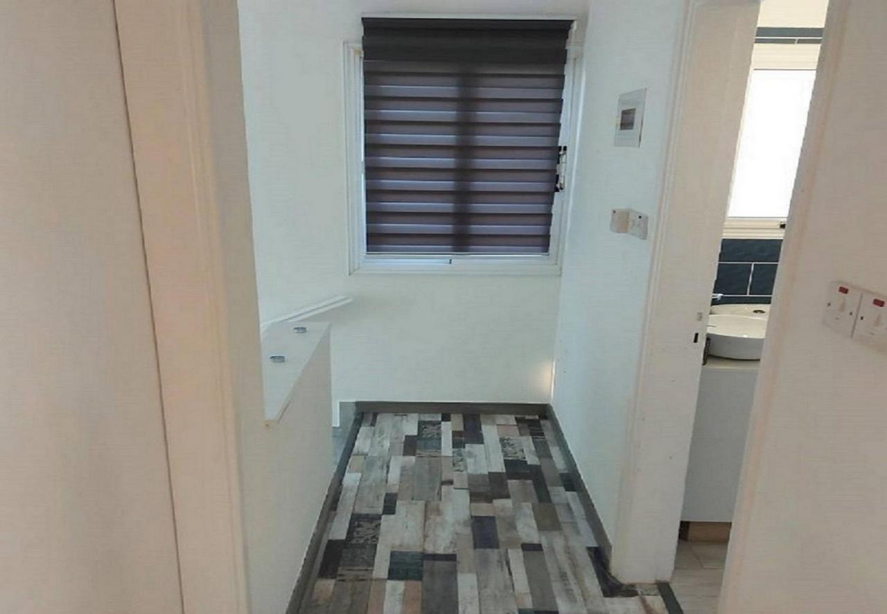 Stylish Villa พาราลิมนี ภายนอก รูปภาพ