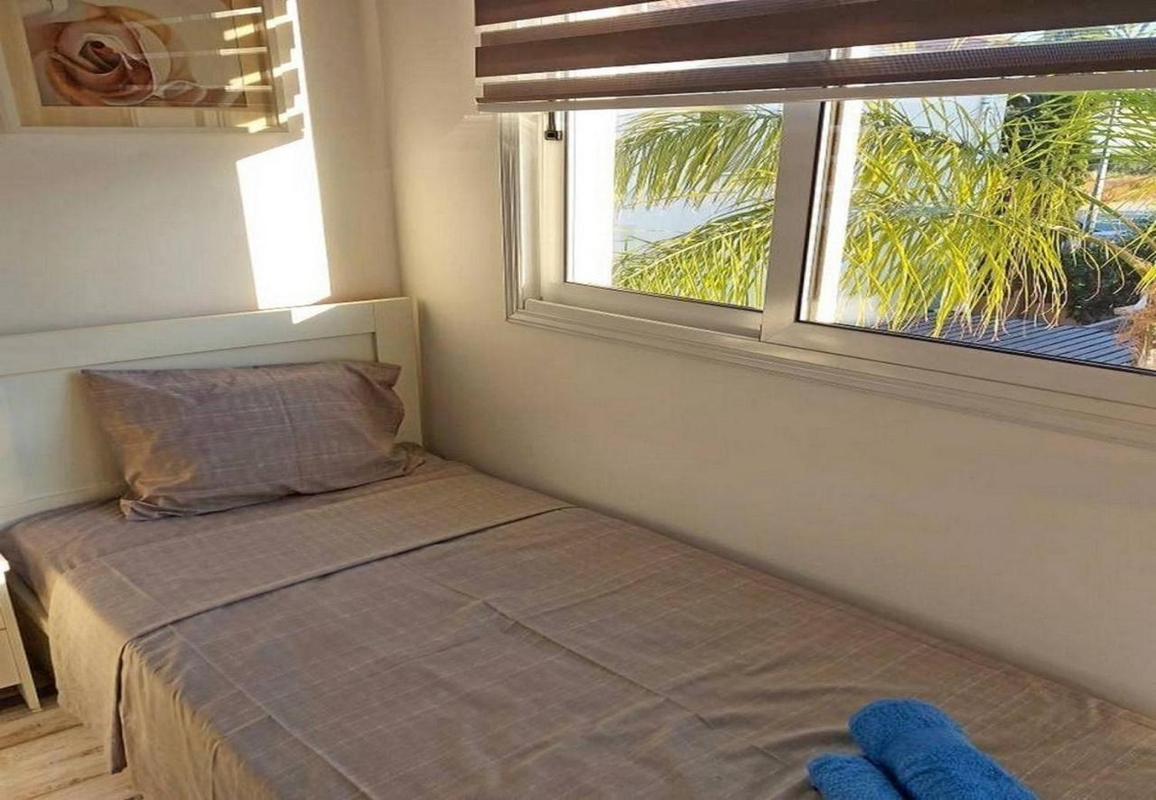 Stylish Villa พาราลิมนี ภายนอก รูปภาพ